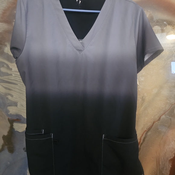 Colorful Scrub Tops Set - Picture 5 of 5